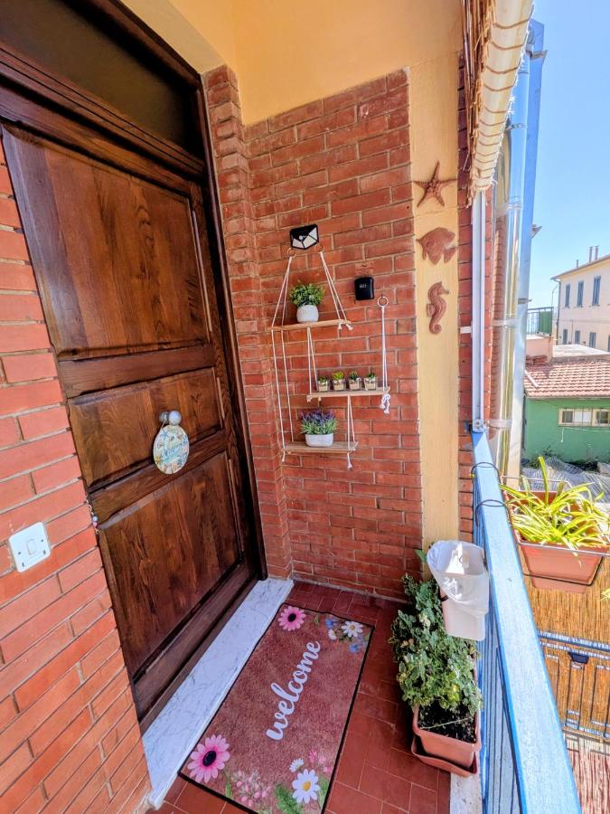 In Via Capri 1991 APARTMENT - B&B Follonica