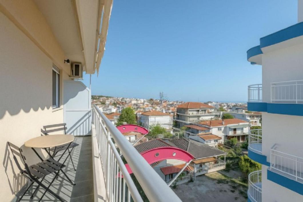 Sunny Stay Sea View Studio - Chambres d'hôtes Néa Kallikráteia