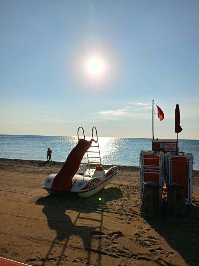 La casa di Milva, vicino al mare con park - Chambres d'hôtes Vado Ligure