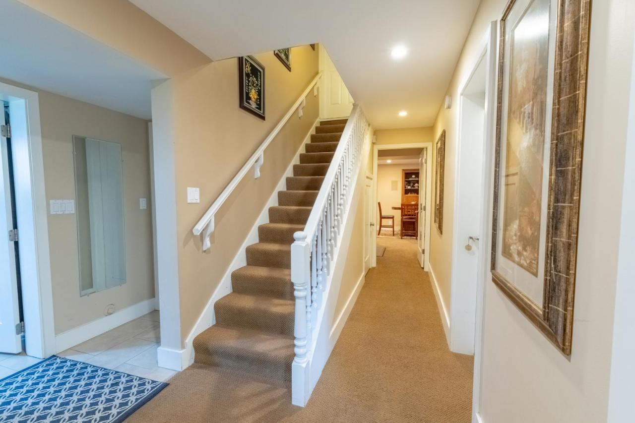 Mekong Star - B&B Vancouver