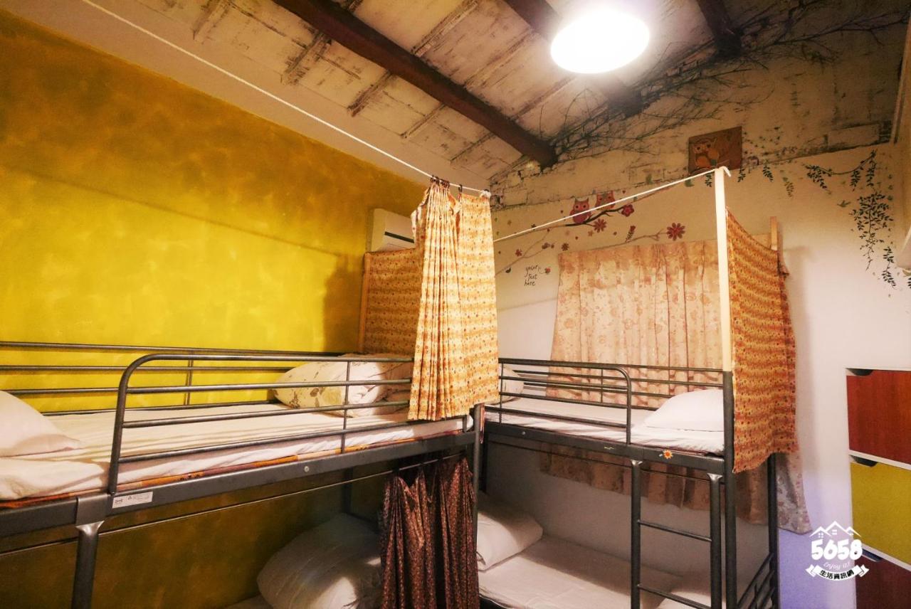 Posto letto in Dormitorio Misto da 4 Letti con Bagno in Comune