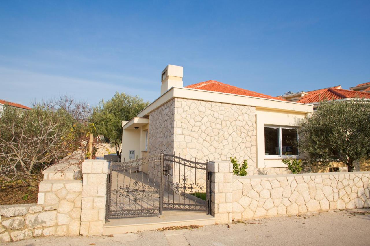 City Pool Apartments Novalja - B&B