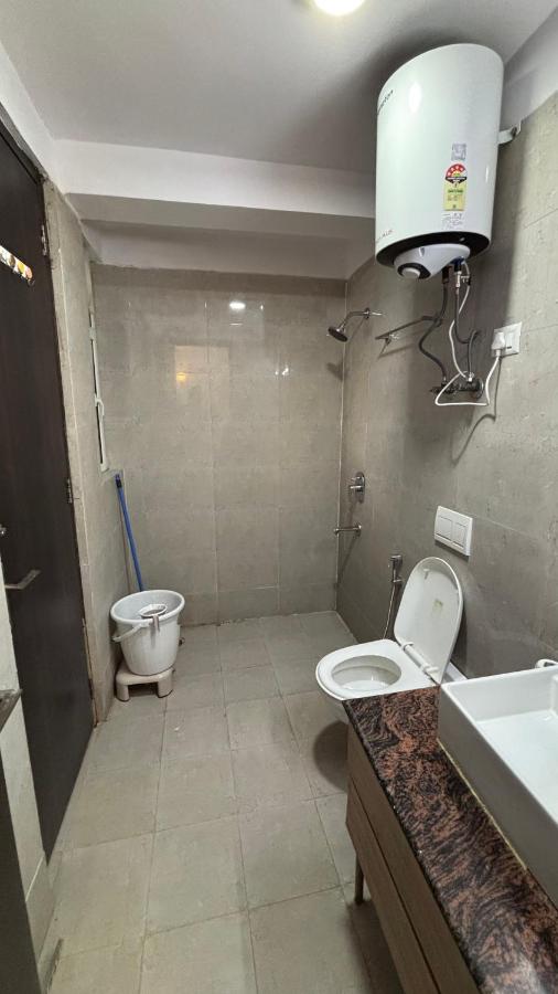 The Dreamy Den - B&B Noida