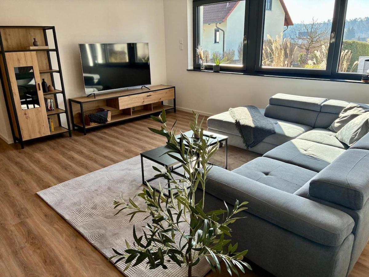 RaumWerk Apartment, Family-Friendly, Terrace - Ferienwohnung Eichenhausen