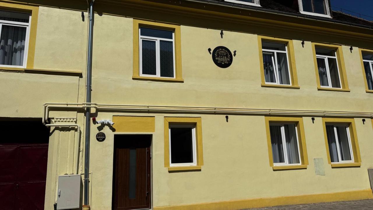 Brassovia Apartments - B&B Braşov