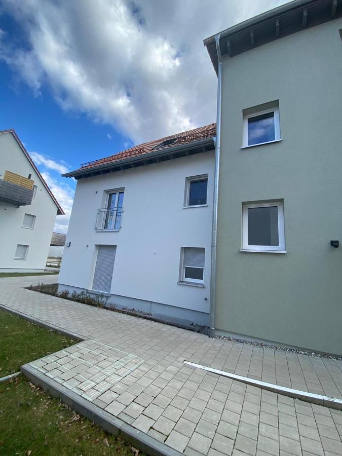 DIMA Apartments Cozy Lakeside Stay - Ferienwohnung Gunzenhausen