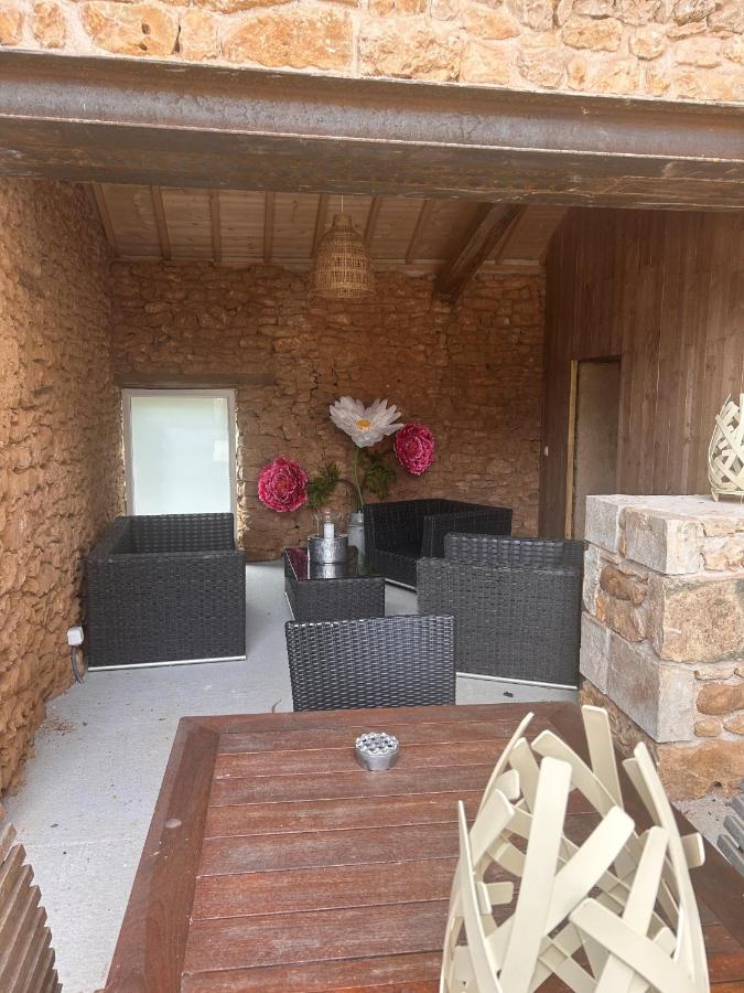 Le Clos Francis, Gite de charme proche du Futuroscope - B&B Aslonnes