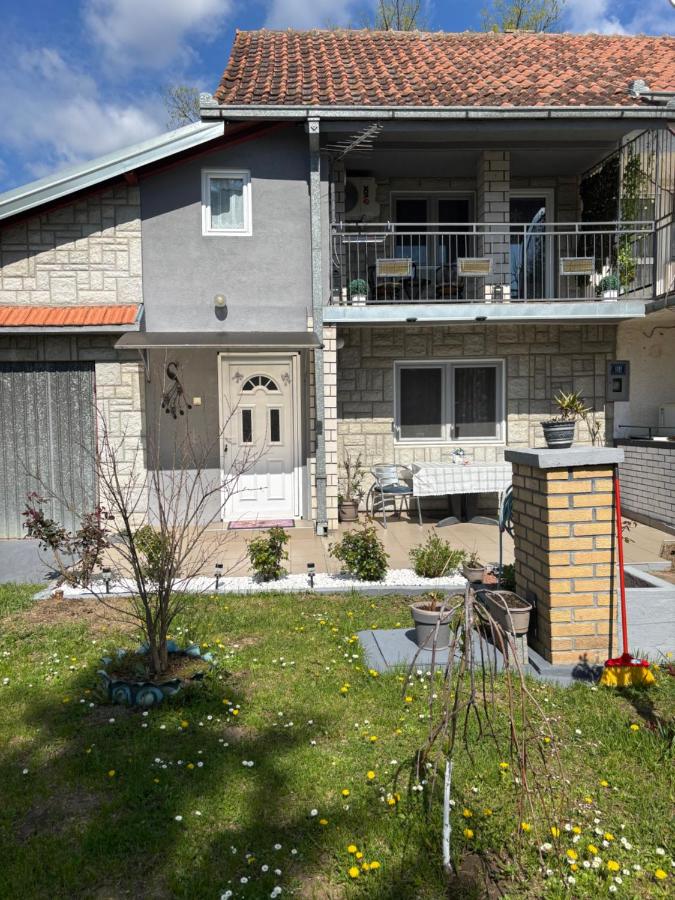 Kuća na obali Save - Chambres d’hôtes Obrenovac
