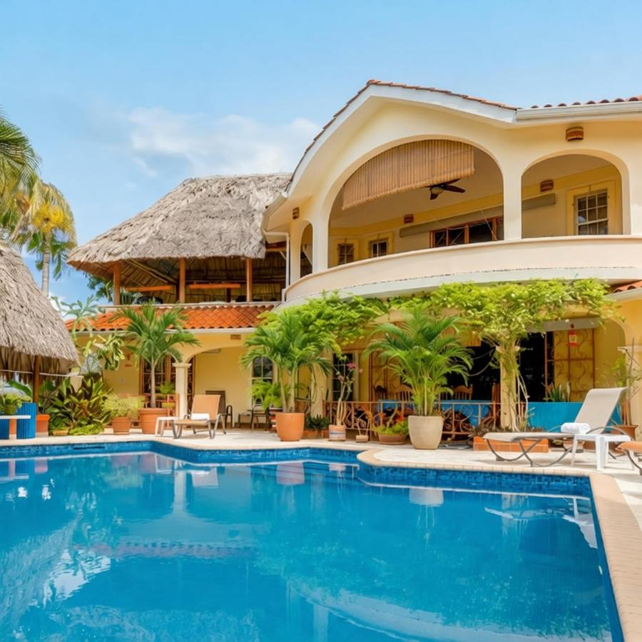 Villa Attalea Luxury Jungle Villa in San Ignacio - Chambres d’hôtes Santa Elena