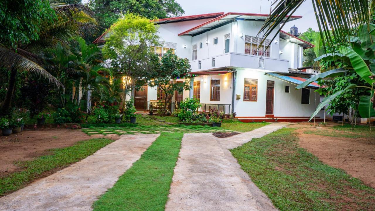 Elora Enclave - B&B Habarana