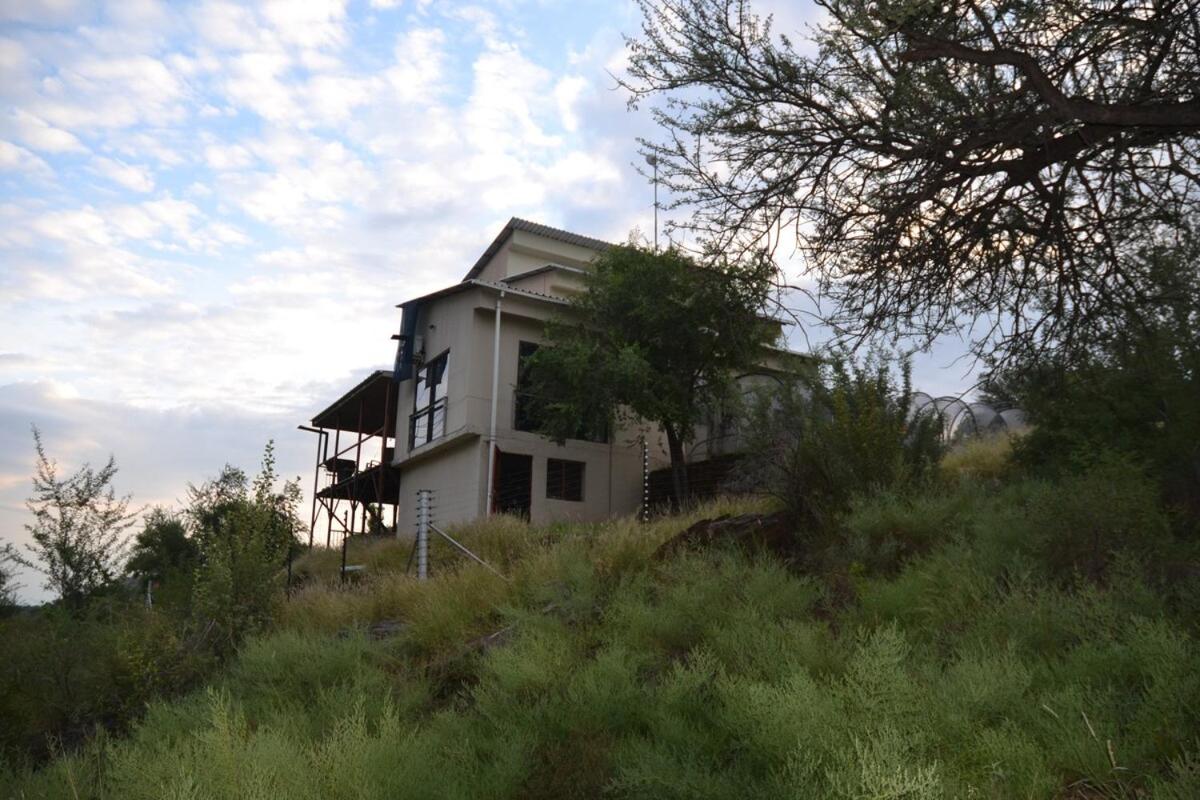 Adestdei - Farm House - B&B Windhoek
