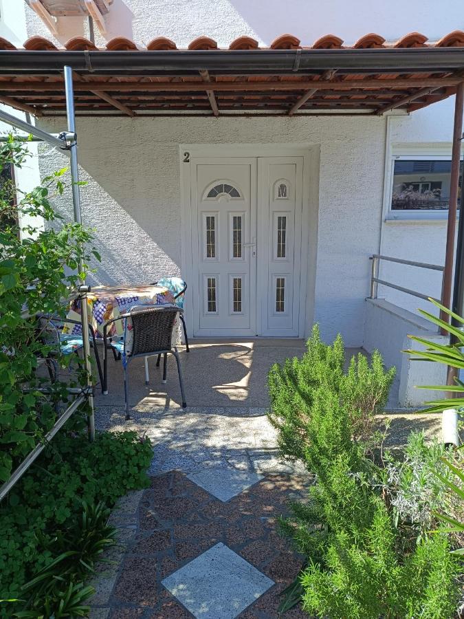 Apartmani Sandra 2 - Bed and Breakfast Malinska
