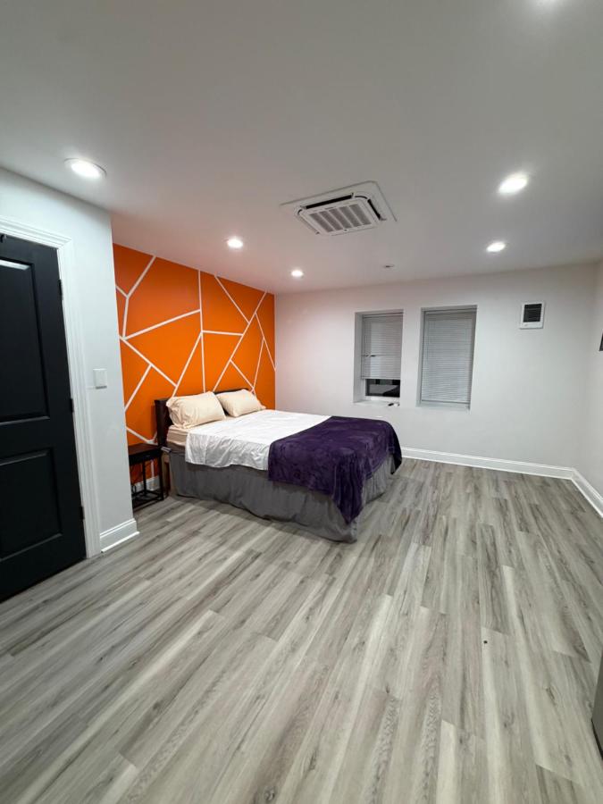 Studio Deluxe
