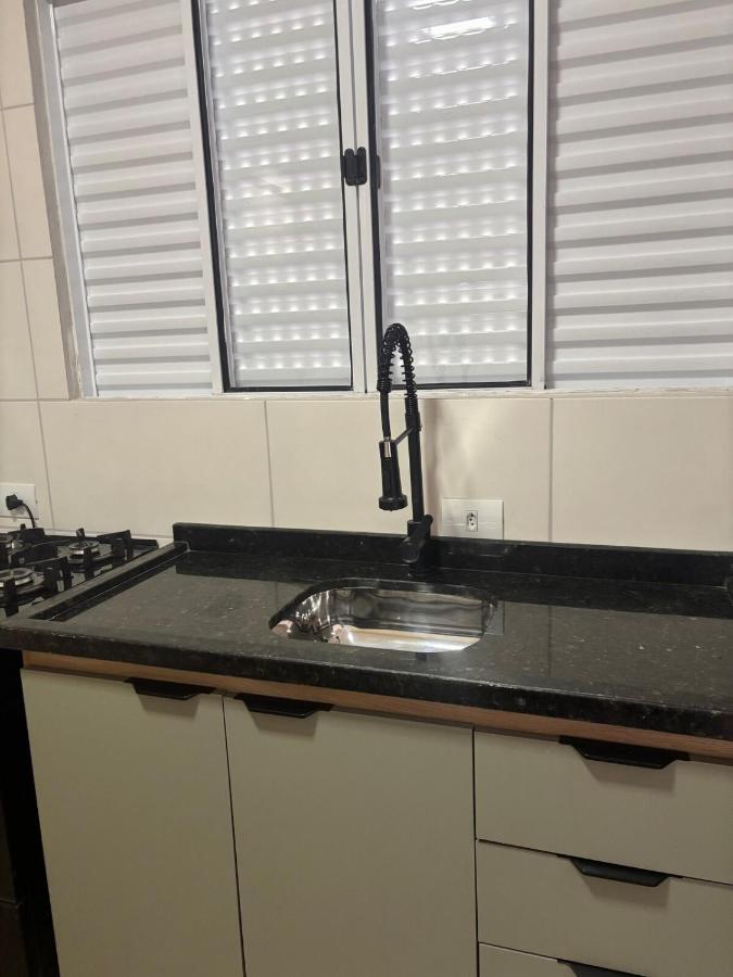Kitnet bem equipada para 2 pessoas - B&B Curitiba