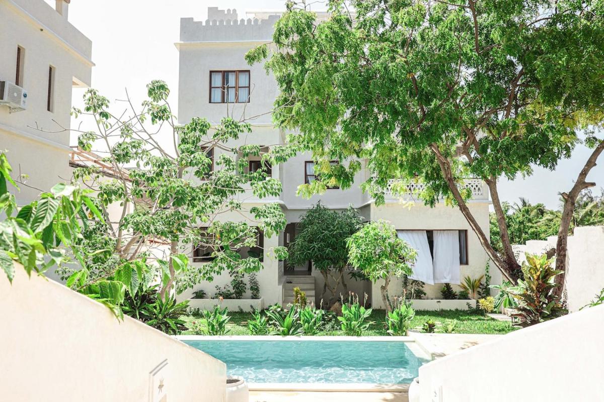 Luxury pool villa Mango House - Bed and Breakfast Shela