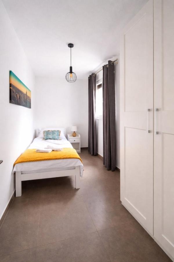 Apartment Nensi with Free Parking - B&B Fiume