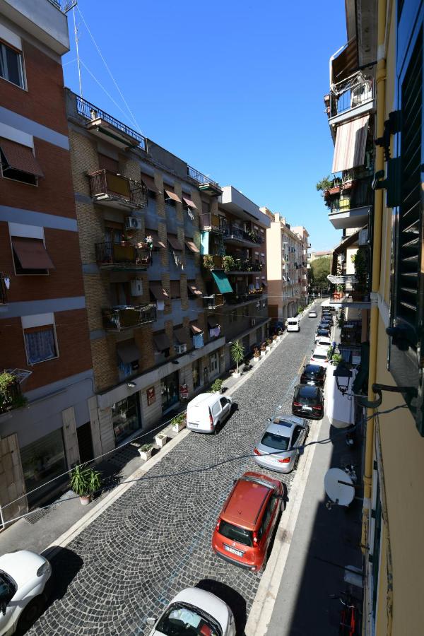 100 Passi dal Porto - Bed and Breakfast Civitavecchia