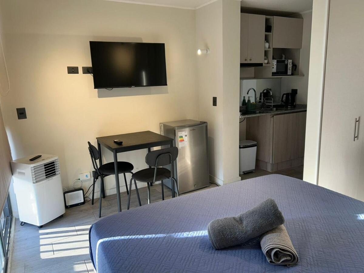 Departamento en Domeyko, a pasos de Movistar Arena y Club Hípico - Chambres d'hôtes Santiago