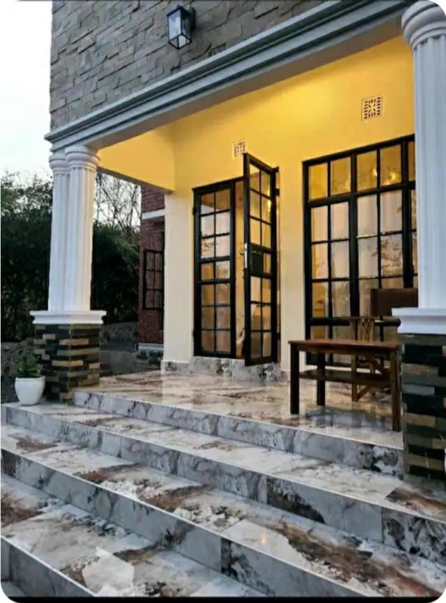 pumzika hill campsite & accommodations - Bed and Breakfast Arusha