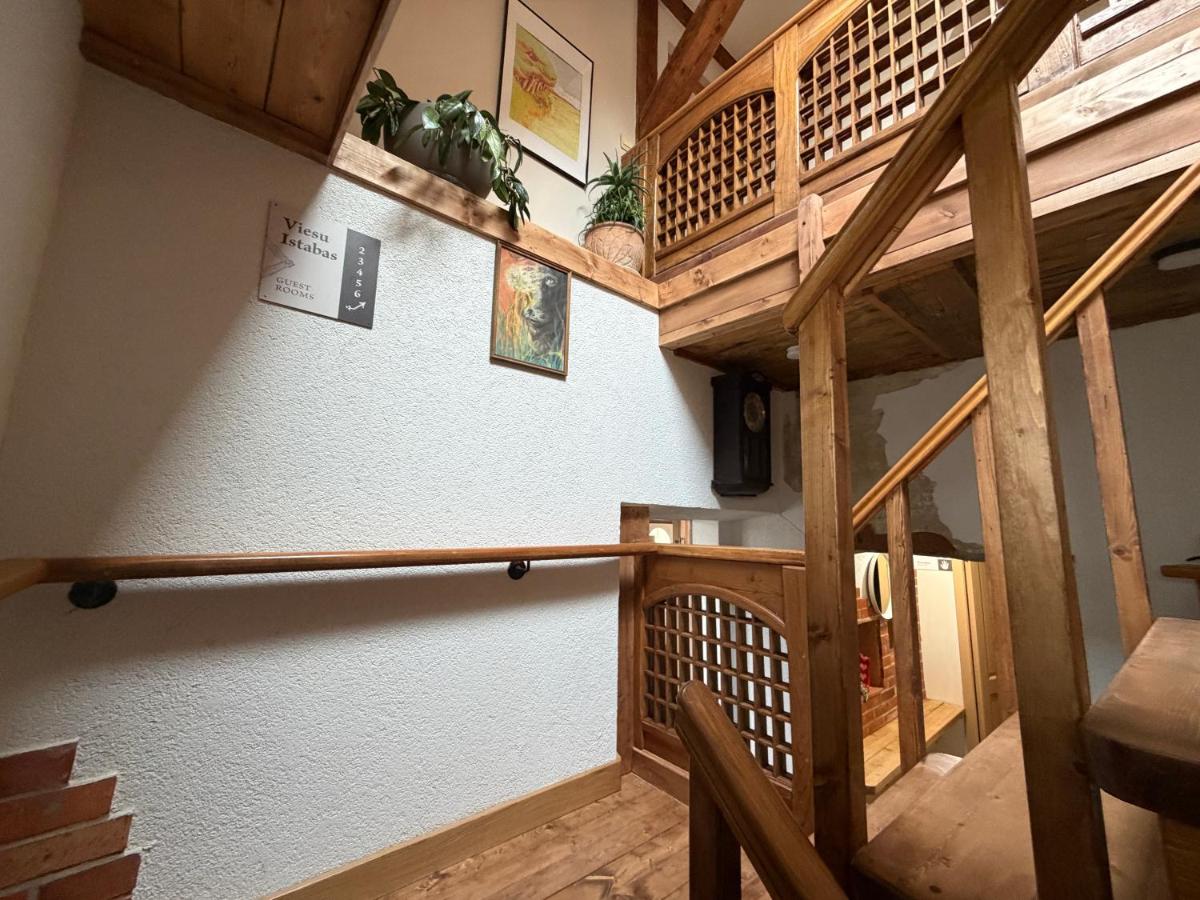 Viesu nams "Vijās" - B&B Degumuiža