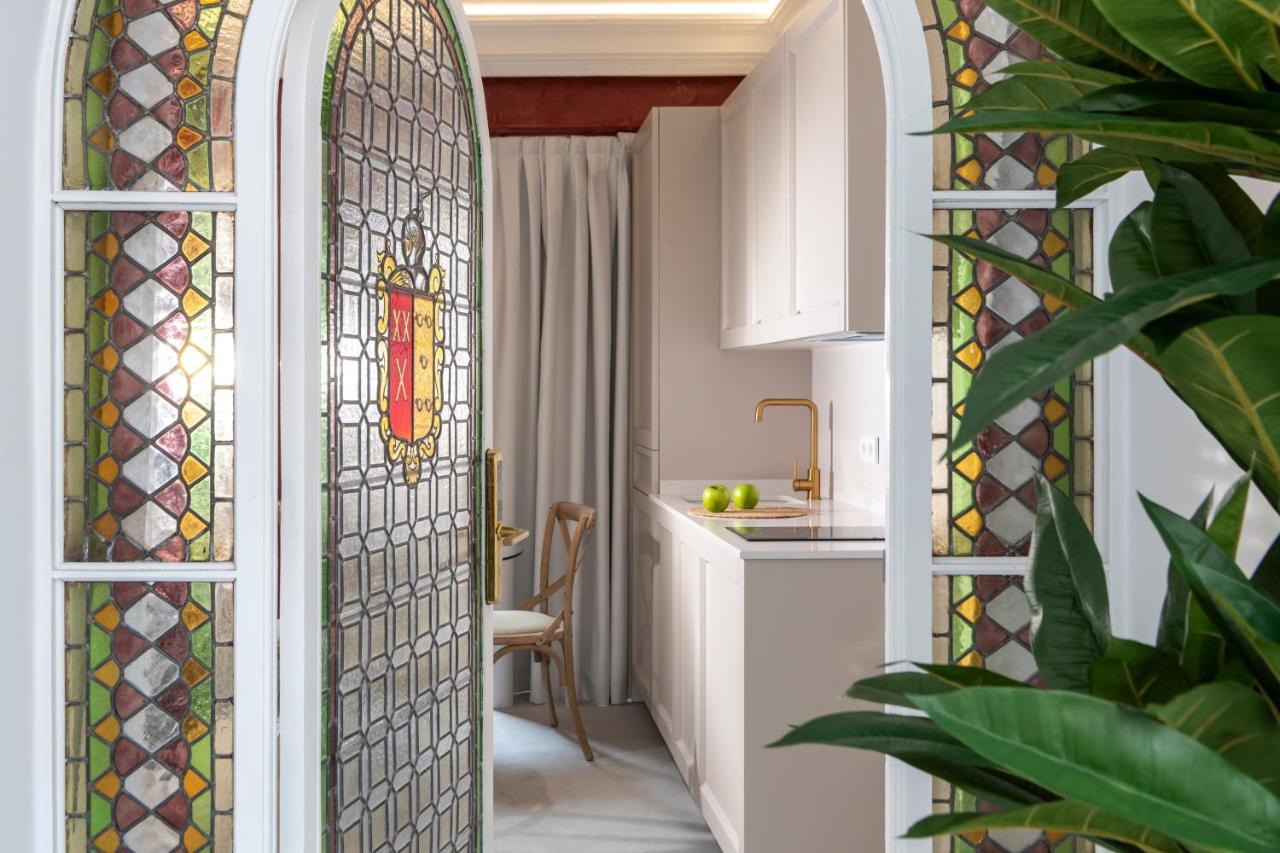 Appartamento con 2 Camere da Letto e Balcone