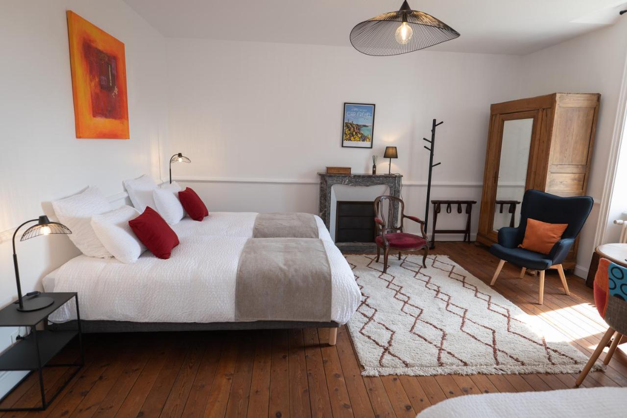 Driepersoonskamer met Eigen Badkamer