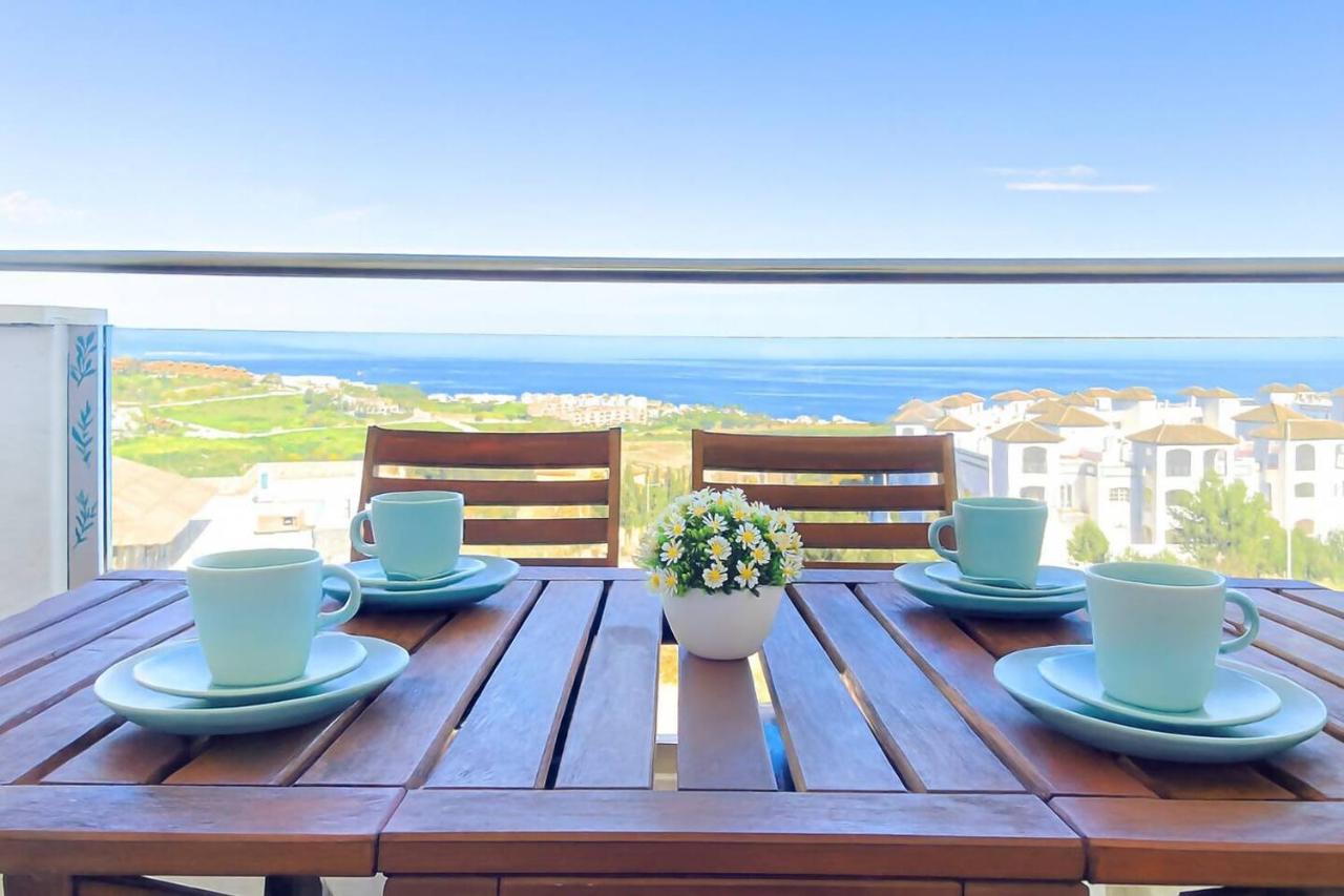 Blue View: Vista al Mar 3 Dorm • Valle Properties - B&B Castillo de la Duquesa