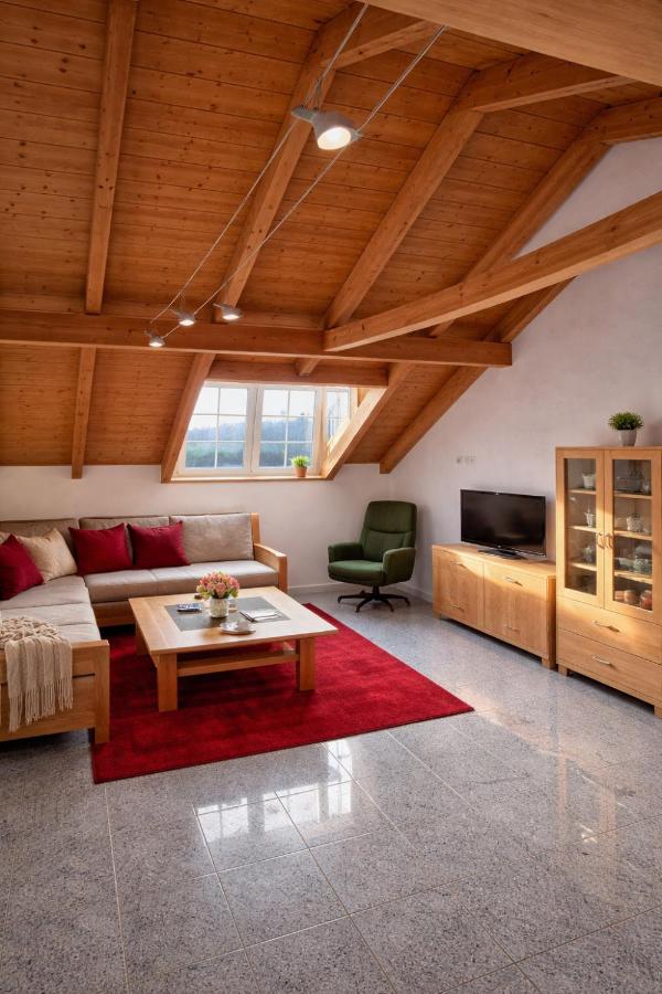 Helle Ferienwohnung im Bayerischen Wald mit Balkon, Garten & viel Platz für 4 - B&B Mauth