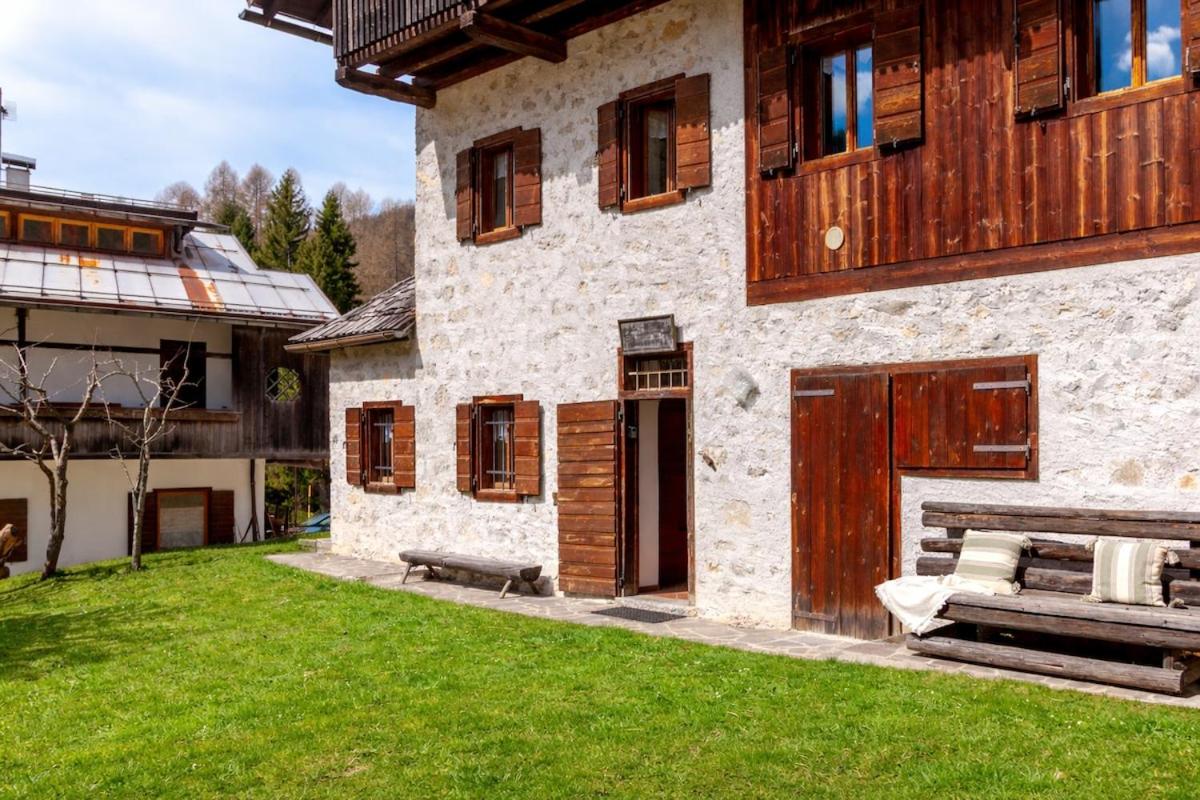 Rifugio Alpino Relax e Natura a Passo Cibiana - Bed and Breakfast Cornigian