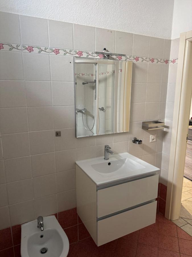 Pambio - Lugano Apartment, sleeps 4 - B&B Paradiso