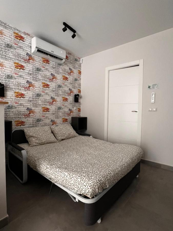 R4 Espacio ideal trabajo y descanso junto a Metro Madrid - B&B Madrid