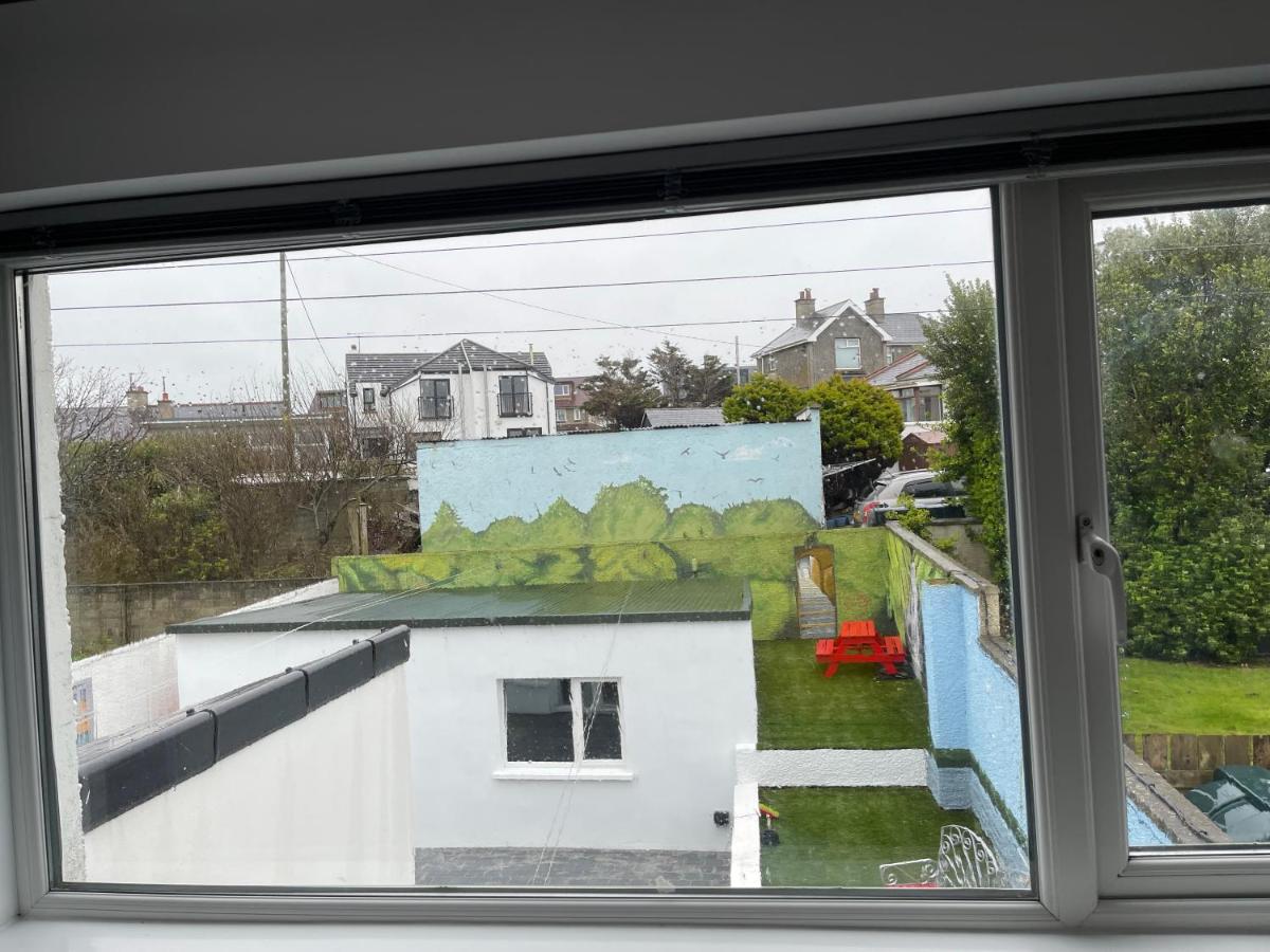 Zweibettzimmer mit Gartenblick