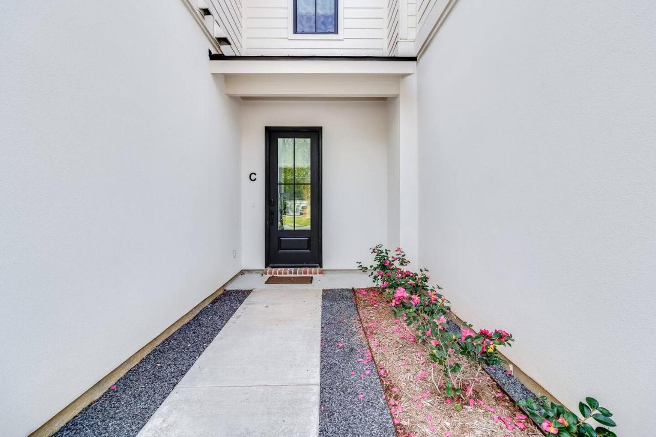 New modern home with Cajun flair - B&B Lafayette