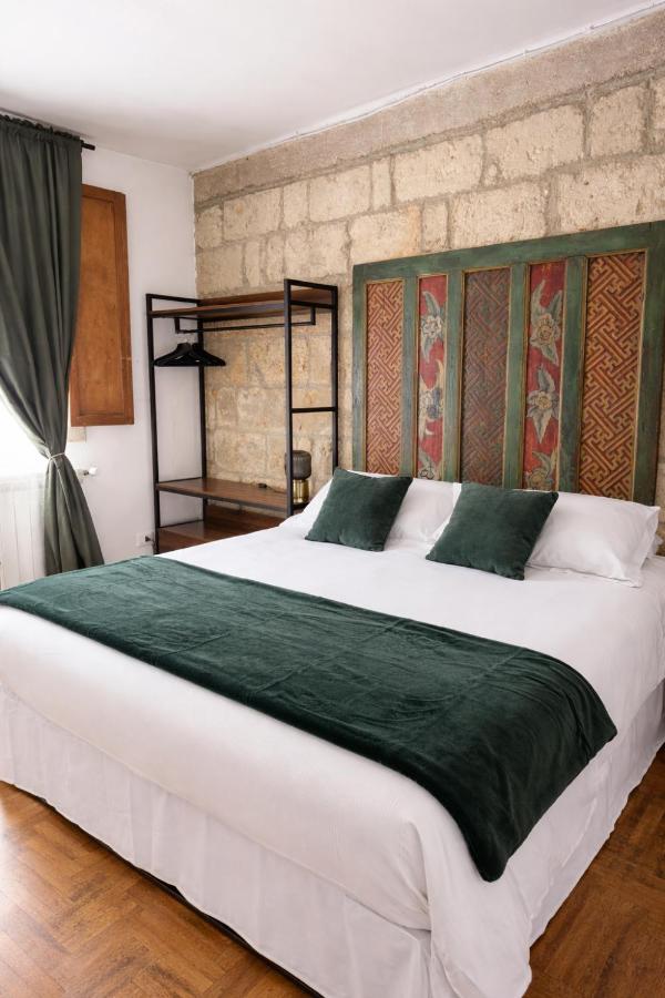 Bari LandLord 71 - Central Rooms - B&B Bari