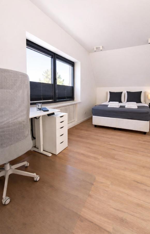 Maisonette 9Pers. ParkplatzGym nähe MesseAi… - B&B Düsseldorf