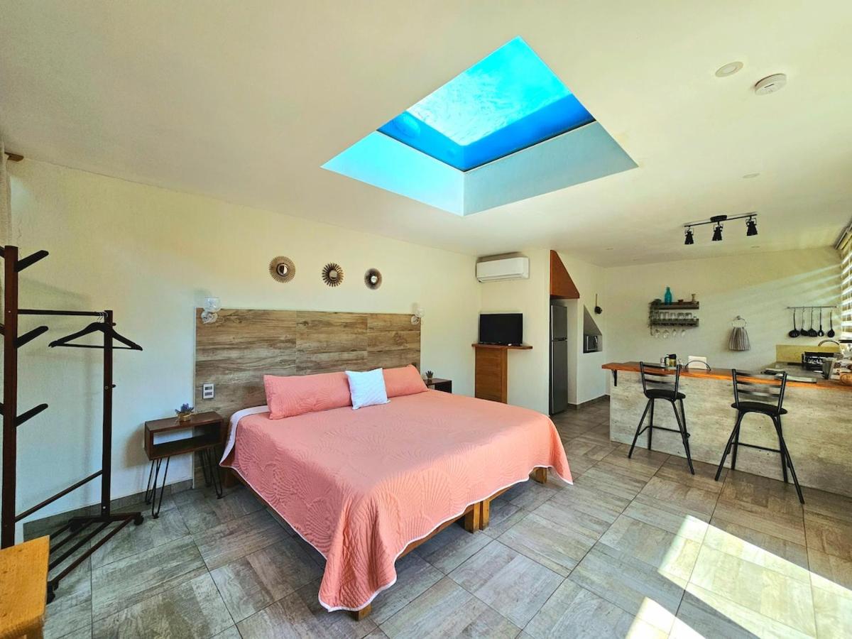 Bungalow Romántico con Jacuzzi Privado y Terraza con Vista - Chambres d'hôtes Jiutepec