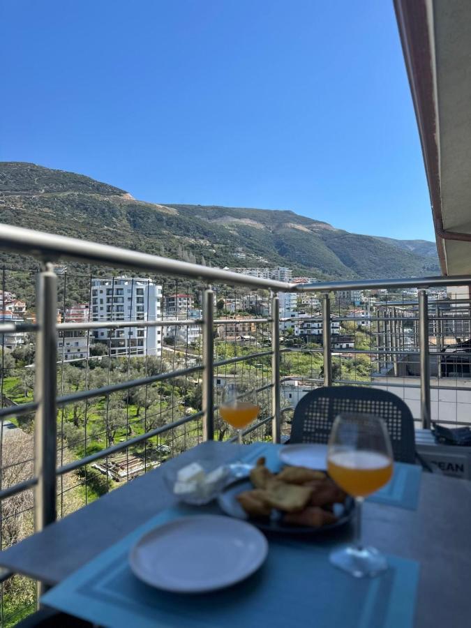 Apartamento con vistas y balcón