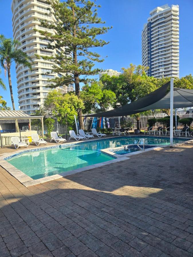 Bayview Bay Apartments and Marina - B&B Gold Coast