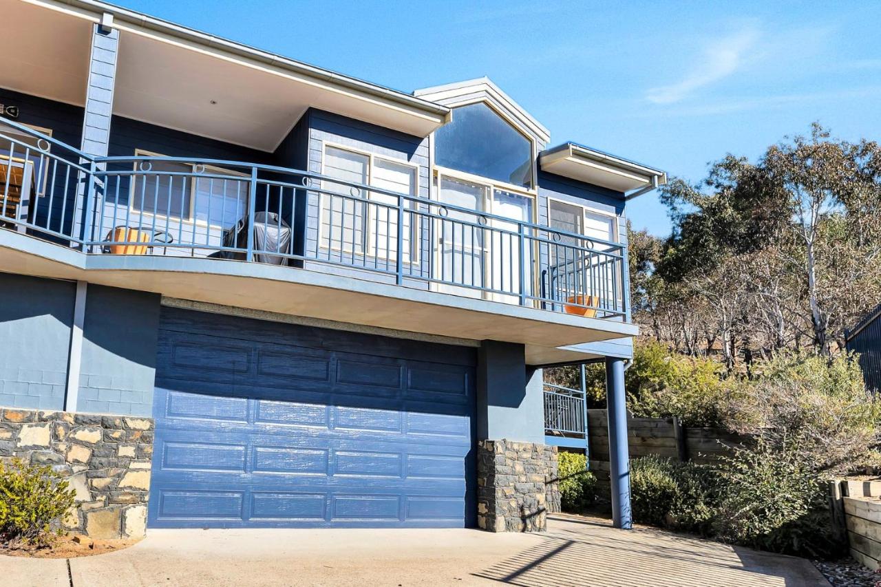 Torino 6 Lake Jindabyne Snowy Mountain Views and Ducted Air - Chambres d'hôtes Jindabyne