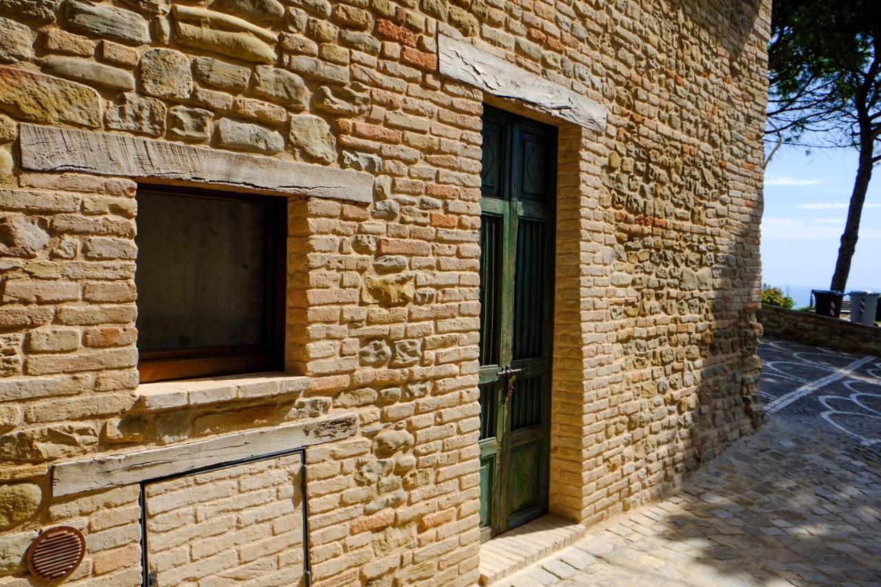 Vecchio Forno Only Adult, Luxury, History, Comfort - Chambres d'hôtes Fiorenzuola di Focara