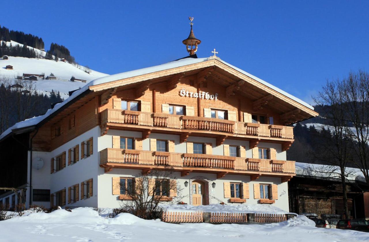 B&B Brixen im Thale - Pension Straifhof - Bed and Breakfast Brixen im Thale