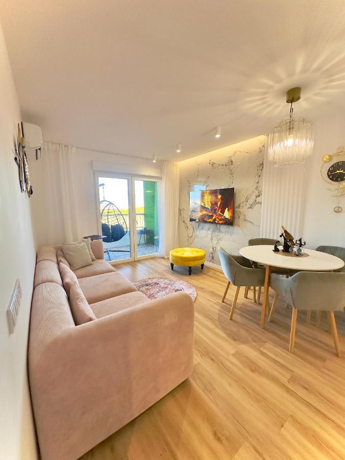 Apartments Kristal Torrevieja - Bed and Breakfast Punta Prima