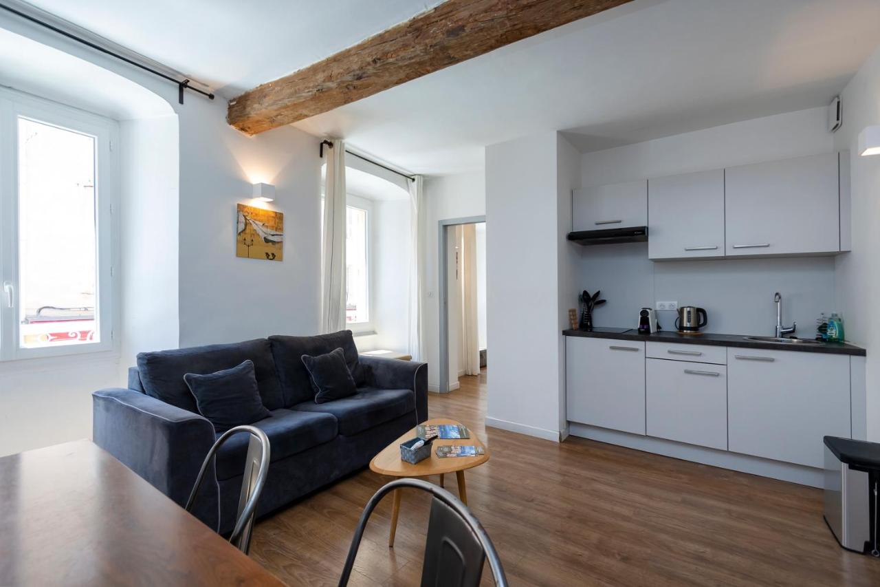 Appartements T1 et T2, quartier Citadelle, plage St François - Chambres d'hôtes Ajaccio