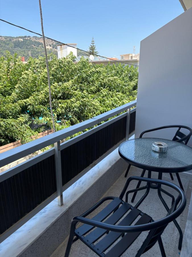 House of Helios - Bed and Breakfast Pastida