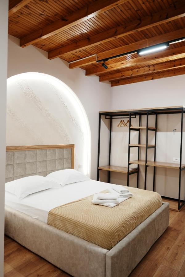 Vila Arial - Bed and Breakfast Vlorë