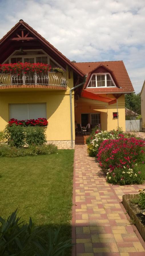 B&B Kaposvár - Nádor Apartmanok - Bed and Breakfast Kaposvár