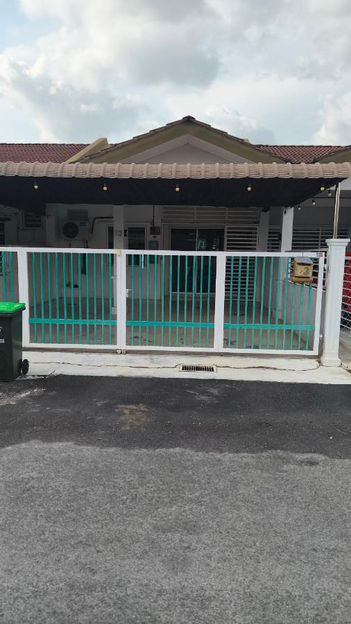 MatiinJannah Homestay Arau - B&B Arau