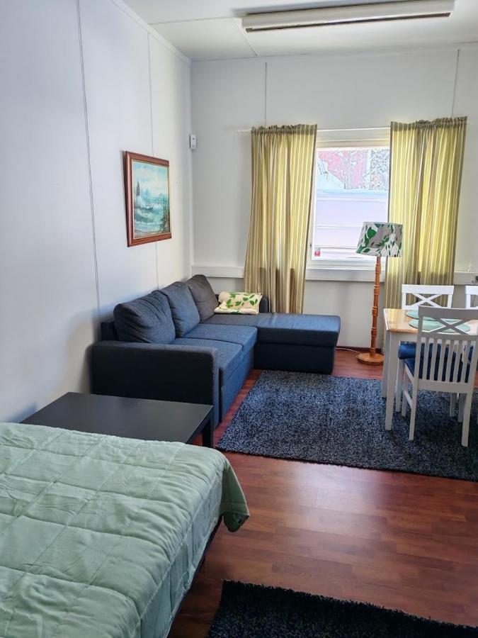 Huone 2-4 henkilölle - B&B Raseborg