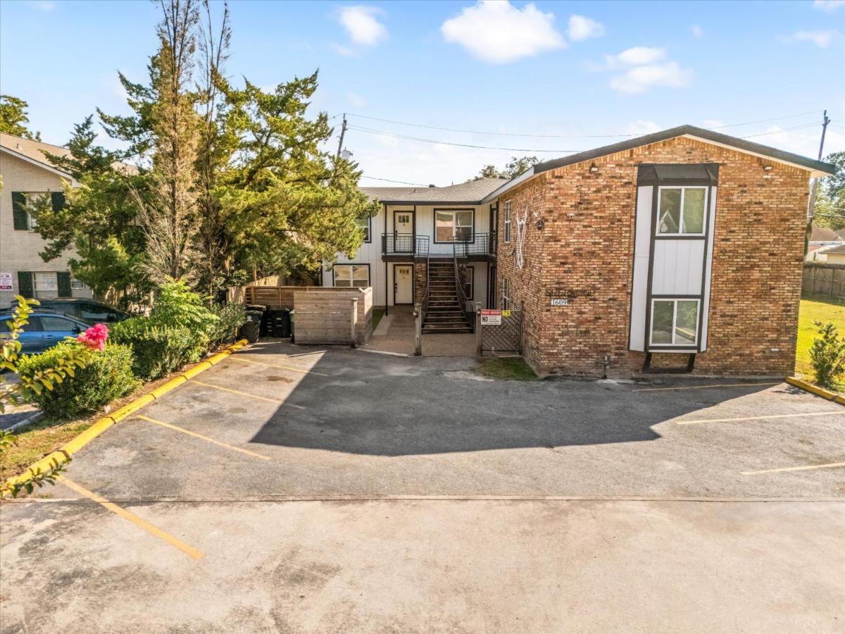 Midtown Museums, Montrose Apt- WiFi-Parking M2 - B&B Houston