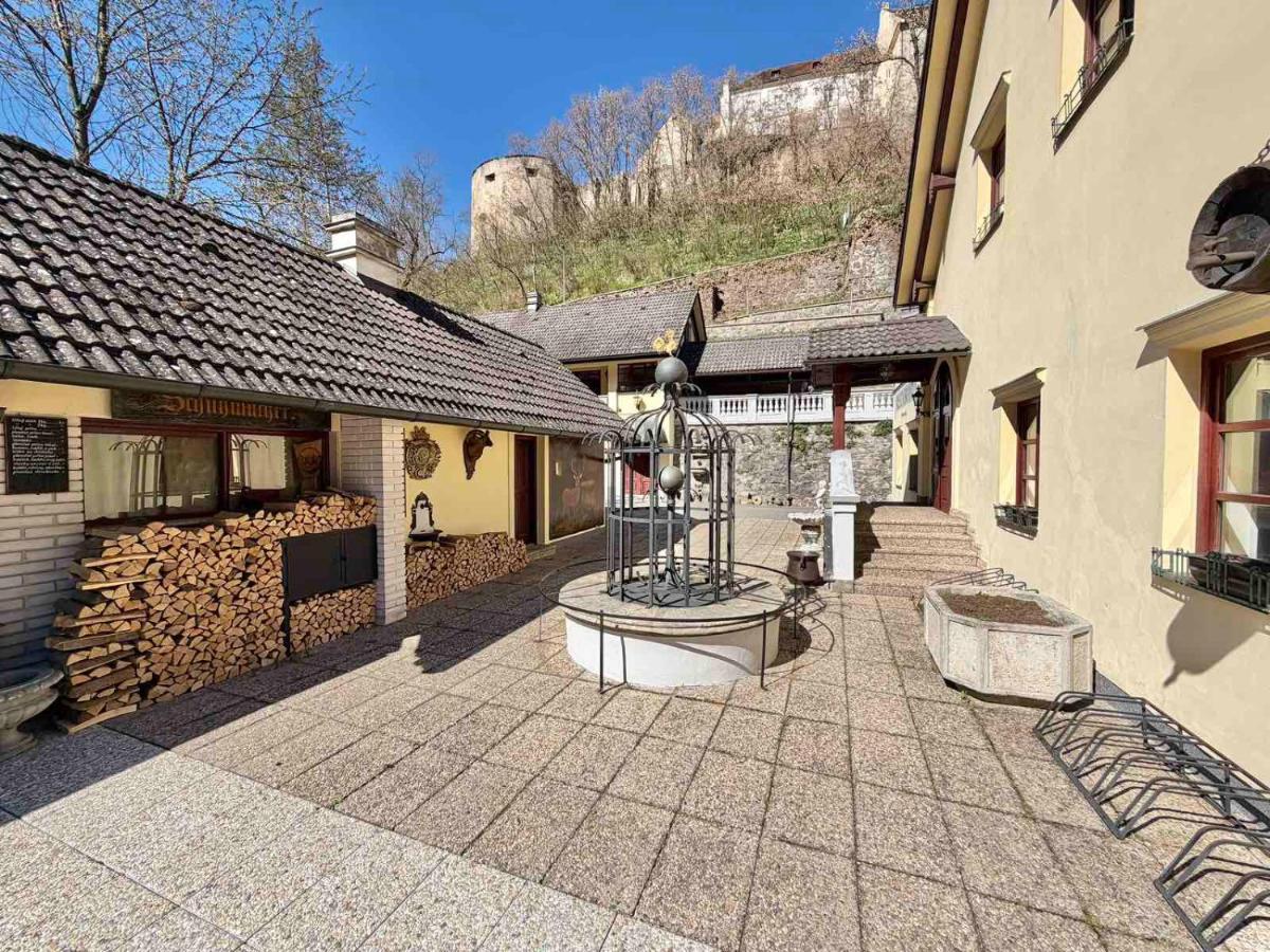 Resort U Jelena - B&B Křivoklát